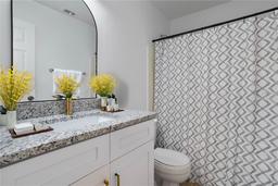 Picture of 1606 Sandy Point Square Unit 53, Orlando, FL 32807