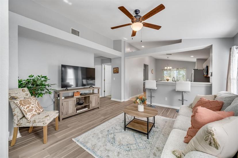 Picture of 11310 Palm Island Avenue, Riverview FL 33569