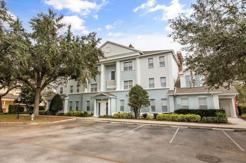 Picture of 7703 Heritage Crossing Way Unit 302, Reunion FL 34747