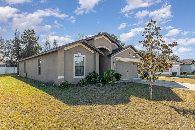 Picture of 3829 Arborvitae Way, Deland FL 32724