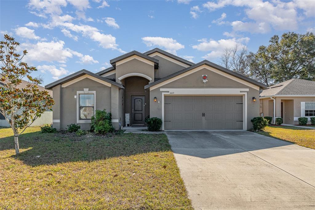 Picture of 3829 Arborvitae Way, Deland, FL 32724