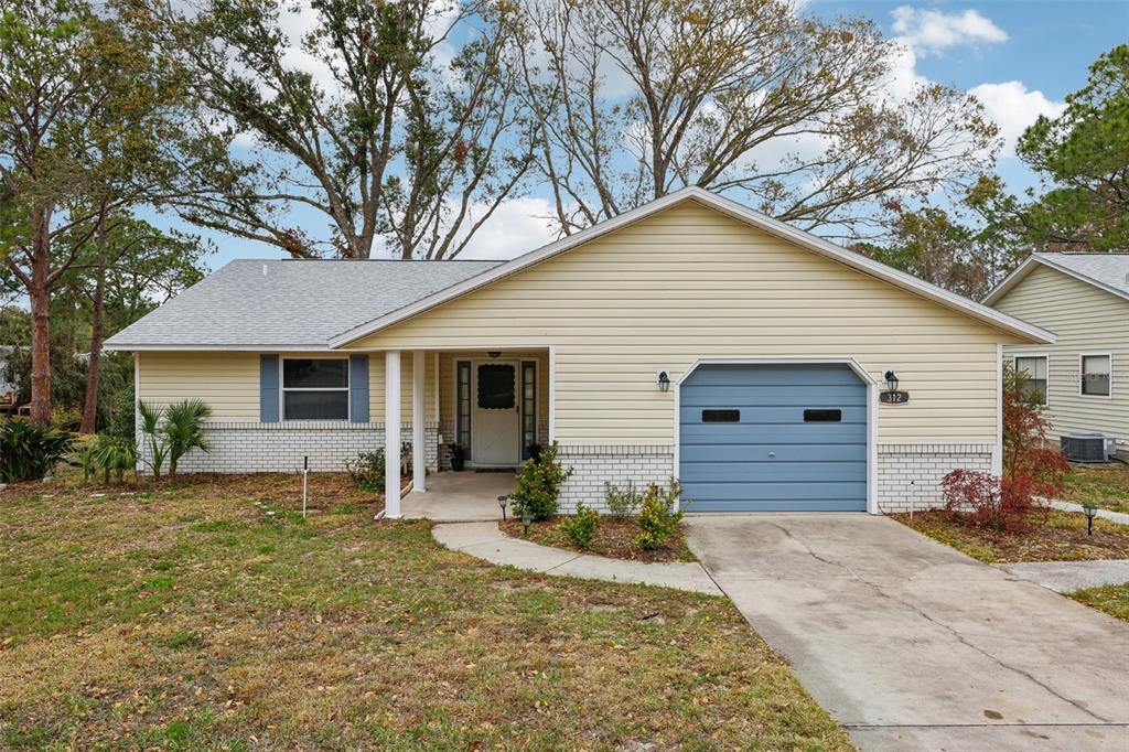Picture of 312 Brigadoon Circle Unit 312, Leesburg, FL 34788