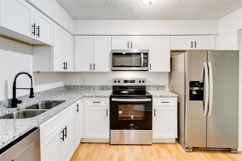 Picture of 542 Orange Drive Unit 22, Altamonte Springs FL 32701
