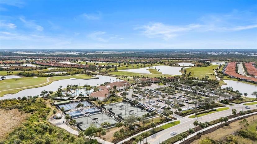Picture of 10058 Crooked Creek Drive Unit 201, Venice FL 34293