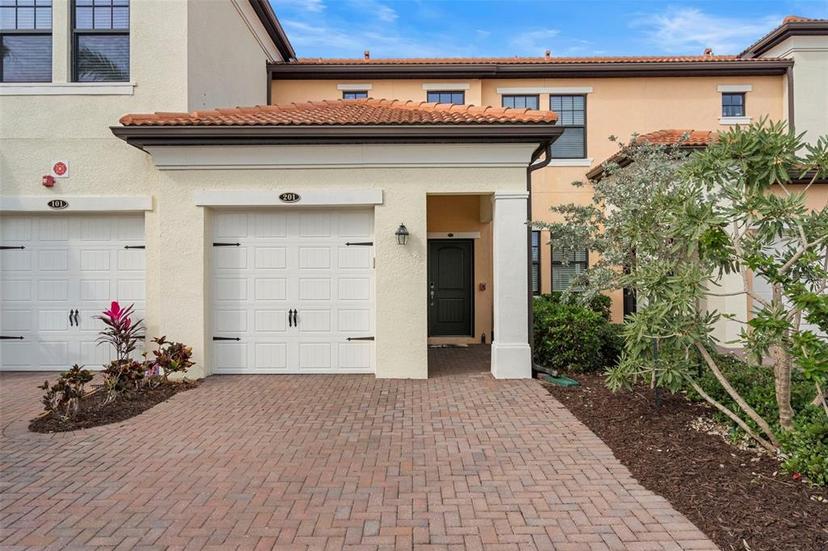 Picture of 10058 Crooked Creek Drive Unit 201, Venice FL 34293