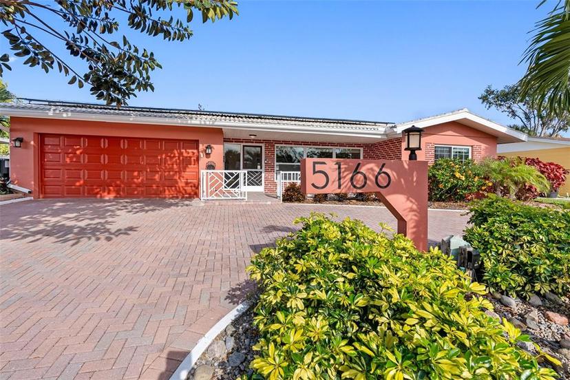 Picture of 5166 39Th Street S, St Petersburg FL 33711
