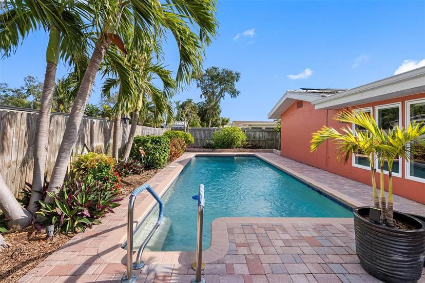 Picture of 5166 39Th Street S, St Petersburg FL 33711