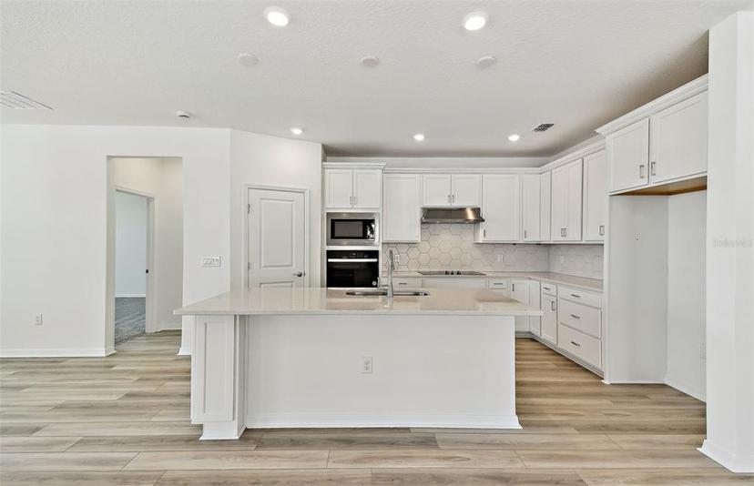 Picture of 1254 Lakeridge Way, Lake Alfred FL 33850