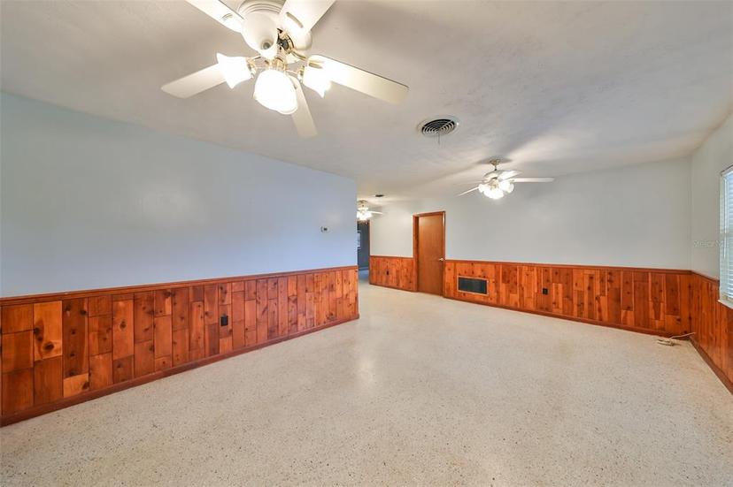Picture of 9328 Temple Avenue, Seminole FL 33772