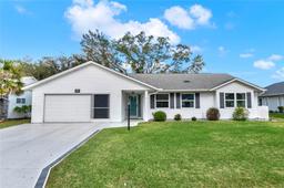 Picture of 25941 Newcombe Circle, Leesburg, FL 34748