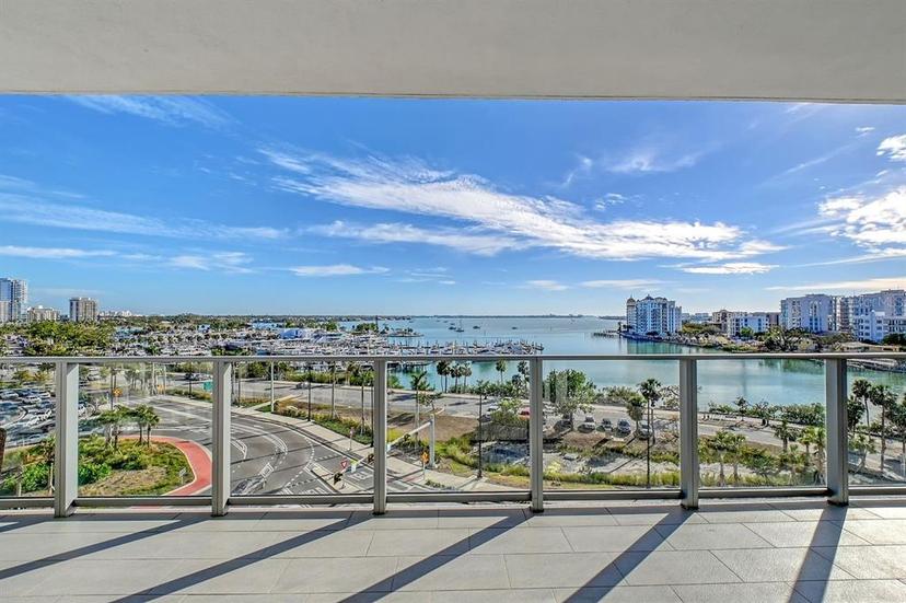 Picture of 1155 N Gulfstream Avenue Unit 607, Sarasota FL 34236