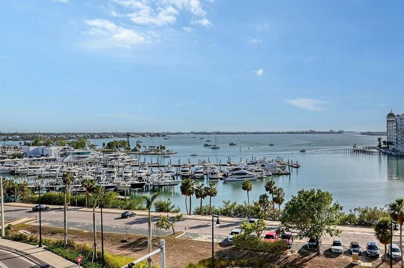 Picture of 1155 N Gulfstream Avenue Unit 607, Sarasota FL 34236