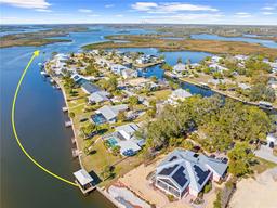 Picture of 11882 W Bayshore Drive, Crystal River, FL 34429