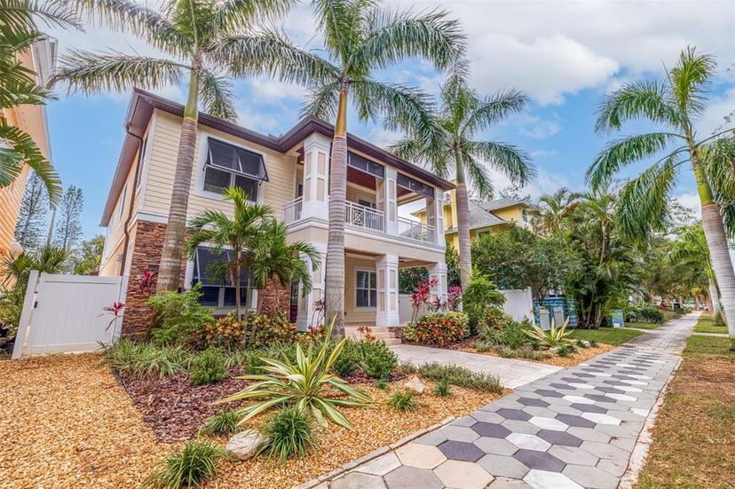Picture of 310 8Th Avenue N, St Petersburg FL 33701