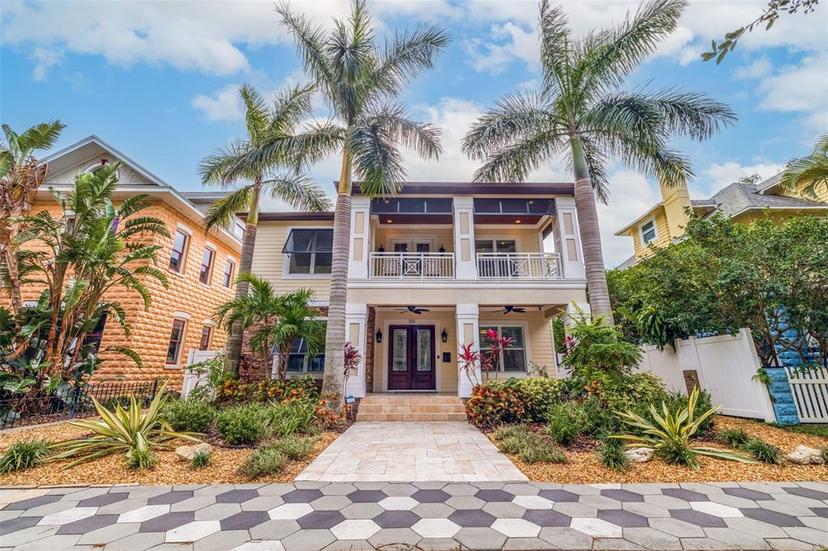 Picture of 310 8Th Avenue N, St Petersburg FL 33701