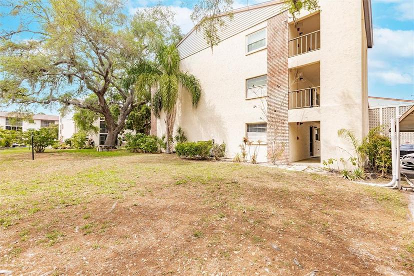 Picture of 2280 Stickney Point Road Unit 437, Sarasota FL 34231