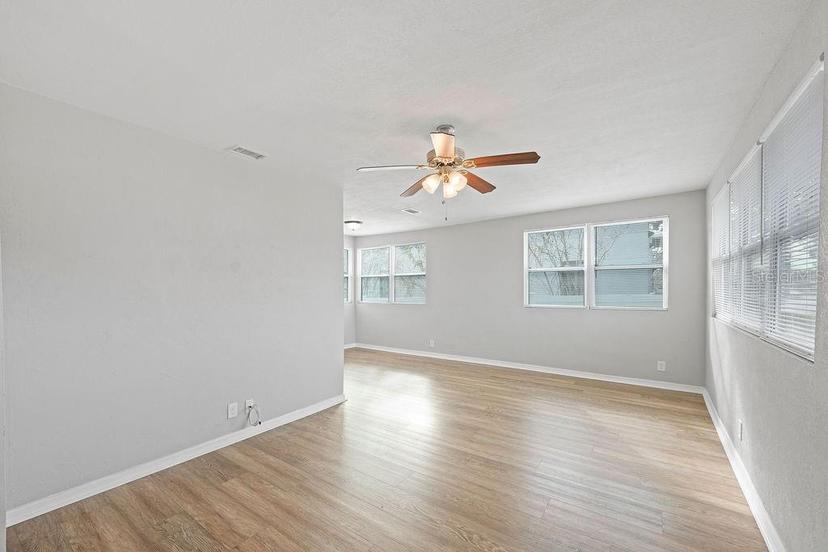 Picture of 3030 5Th Avenue N, St Petersburg FL 33713