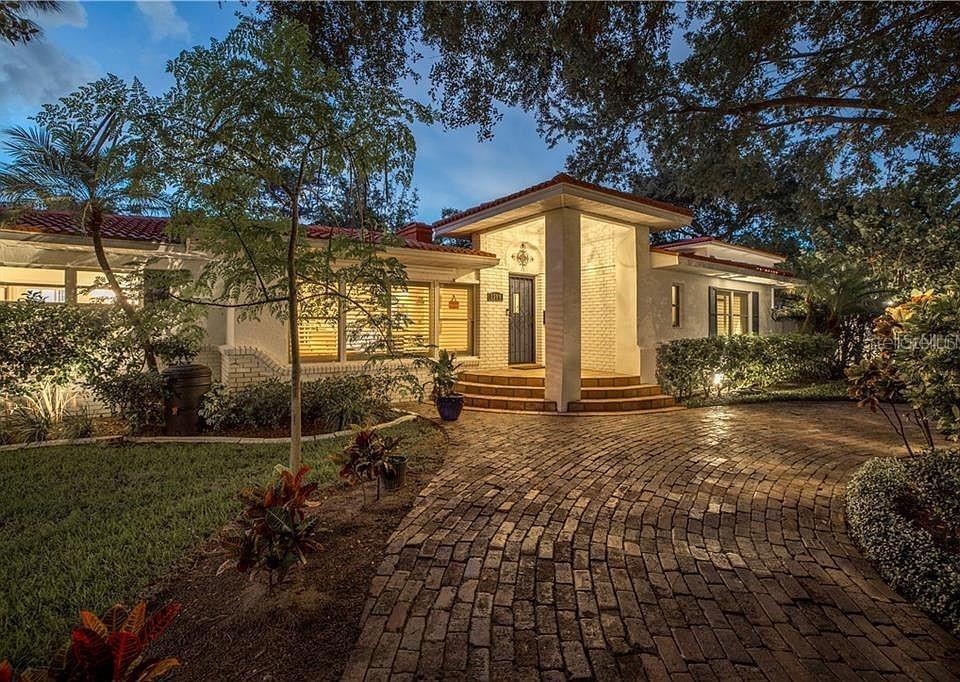 Picture of 2200A 2Nd Street N, St Petersburg, FL 33704