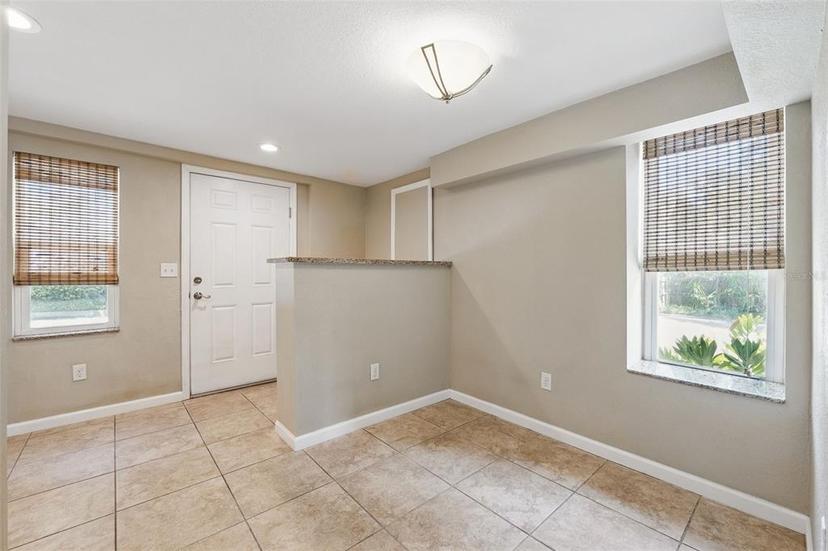 Picture of 832 13Th Avenue N, St Petersburg FL 33701