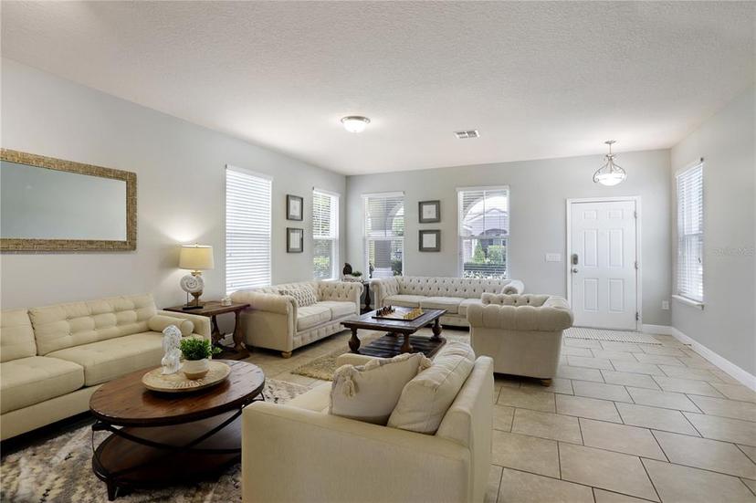 Picture of 4179 Oaktree Drive, Davenport FL 33837