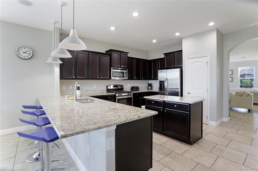 Picture of 4179 Oaktree Drive, Davenport FL 33837
