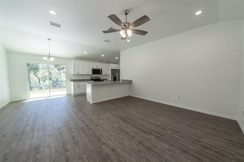Picture of 16450 SE 57Th Place, Ocklawaha FL 32179