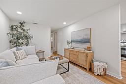 Picture of 803 E North Street, Tampa, FL 33604