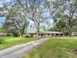 Picture of 1080 Buena Vista Avenue, Brooksville, FL 34601