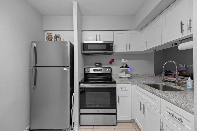 Picture of 425 Wymore Road Unit 203, Altamonte Springs FL 32714