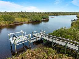 Picture of 700 N River Road, Venice, FL 34293