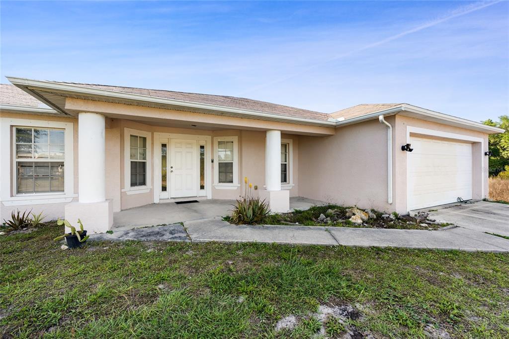 Picture of 915 Poinsettia Avenue, Lehigh Acres, FL 33972
