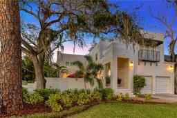 Picture of 4845 W Sunset Boulevard, Tampa, FL 33629