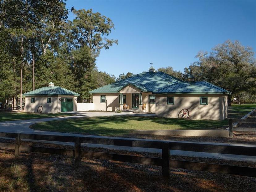 Picture of 2 Carry Back Road, Ocala FL 34482
