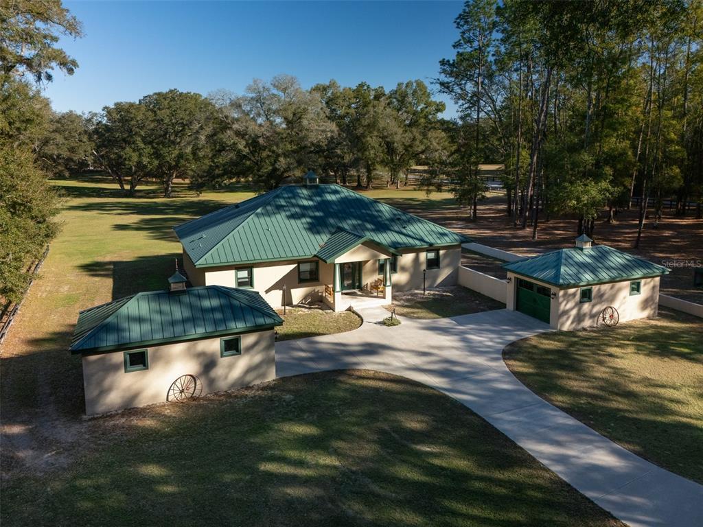 Picture of 2 Carry Back Road, Ocala, FL 34482