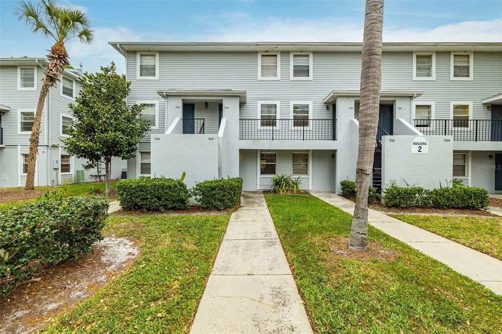Picture of 7117 E Bank Drive Unit 2, Tampa, FL 33617