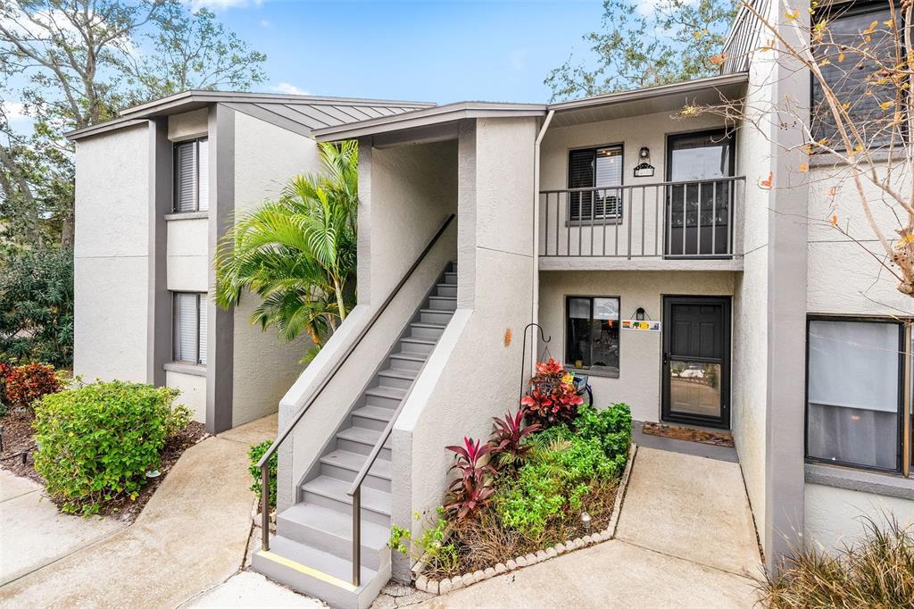 Picture of 2375 Lake Heather Heights Court Unit 202, Dunedin, FL 34698
