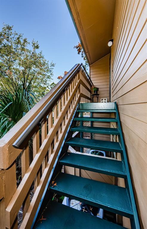 Picture of 204 Lennox Road W, Palm Harbor FL 34683