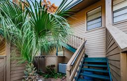 Picture of 204 Lennox Road W, Palm Harbor, FL 34683