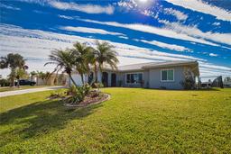 Picture of 1290 Cambridge Drive, Venice, FL 34293