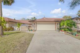 Picture of 28 Lake Fairgreen Circle, New Smyrna Beach, FL 32168