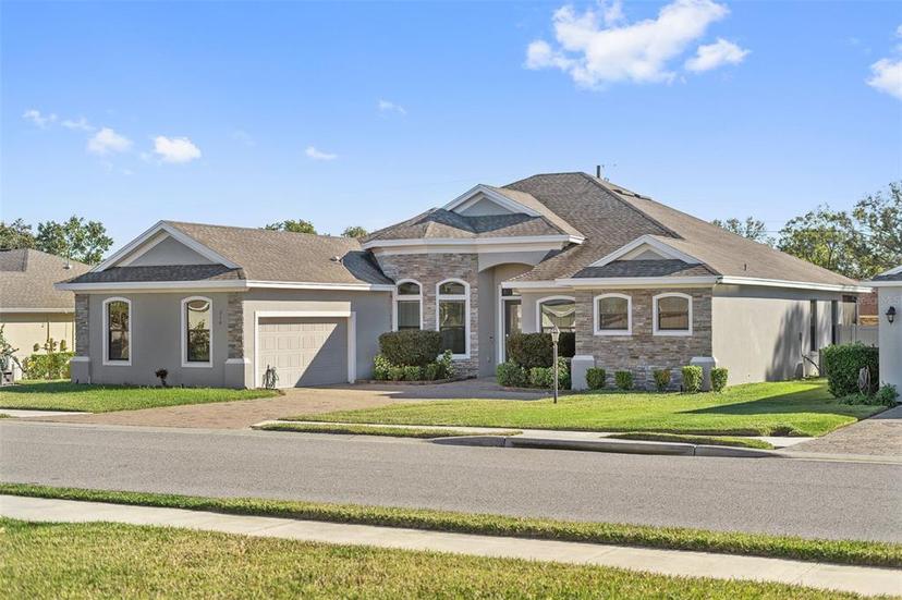 Picture of 310 Lake Mariana Place, Auburndale FL 33823