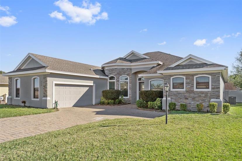 Picture of 310 Lake Mariana Place, Auburndale FL 33823