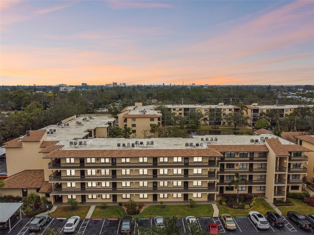 Picture of 635 30Th Ave W Unit F206, Bradenton, FL 34205