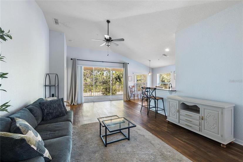 Picture of 8321 Bella Vida Circle Unit 8321, Davenport FL 33896