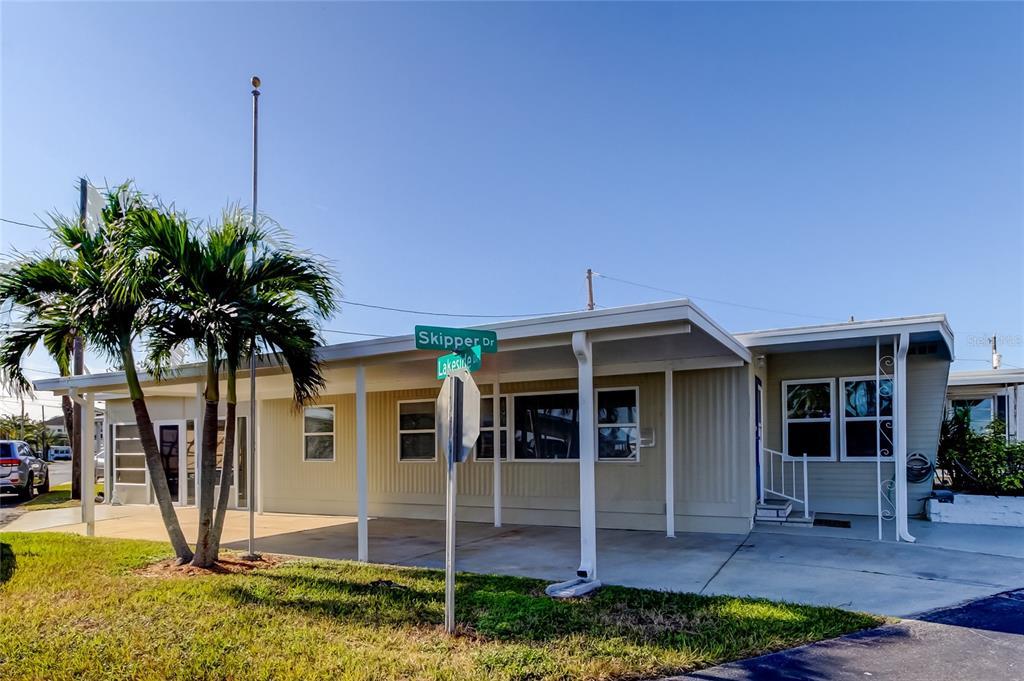 Picture of 544 Skipper Drive Unit 544, Seminole, FL 33772