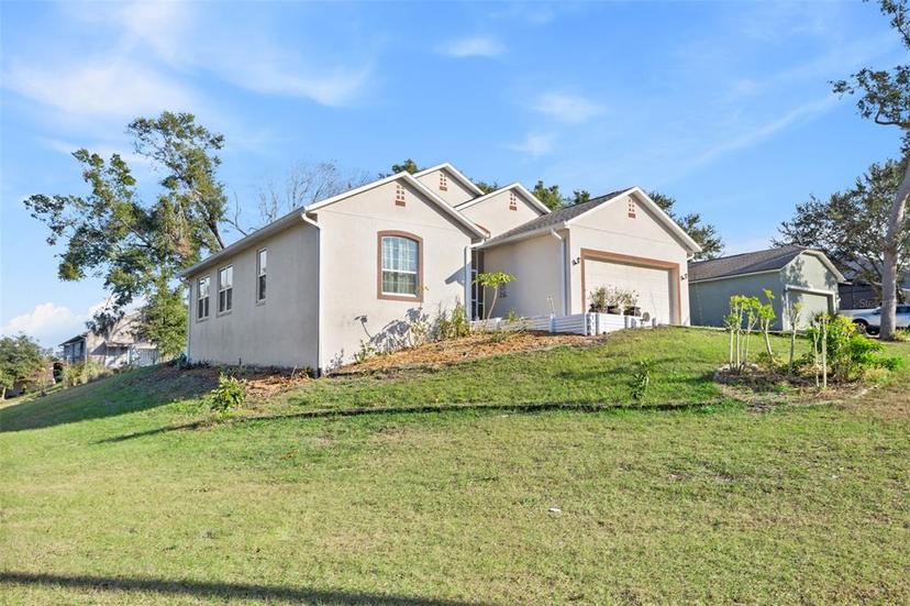 Picture of 935 Don Wilson Avenue, Apopka FL 32712