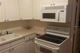Picture of 1601 Essex Drive N, St Petersburg, FL 33710