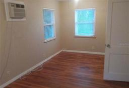 Picture of 1601 Essex Drive N, St Petersburg, FL 33710