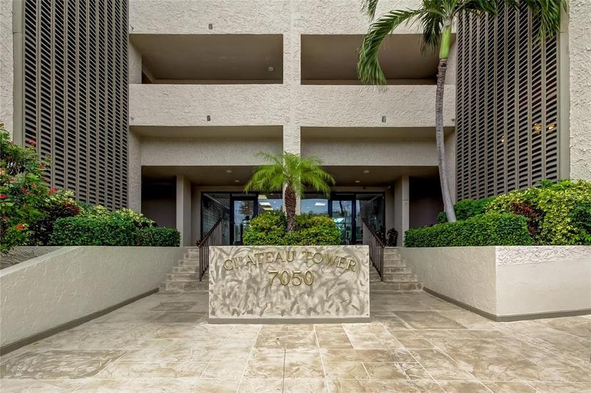Picture of 7050 Sunset Drive S Unit 208, South Pasadena FL 33707