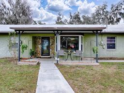 Picture of 1029 Cr 452A, Lake Panasoffkee, FL 33538